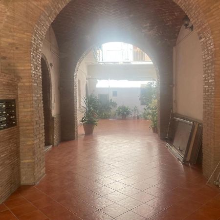 Be Your Home - Grazioso Monolocale Tra Porto E Stazione Civitavecchia Kültér fotó