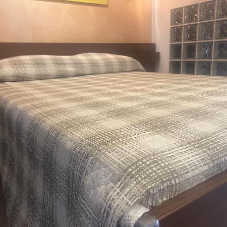 Be Your Home - Grazioso Monolocale Tra Porto E Stazione Civitavecchia Kültér fotó