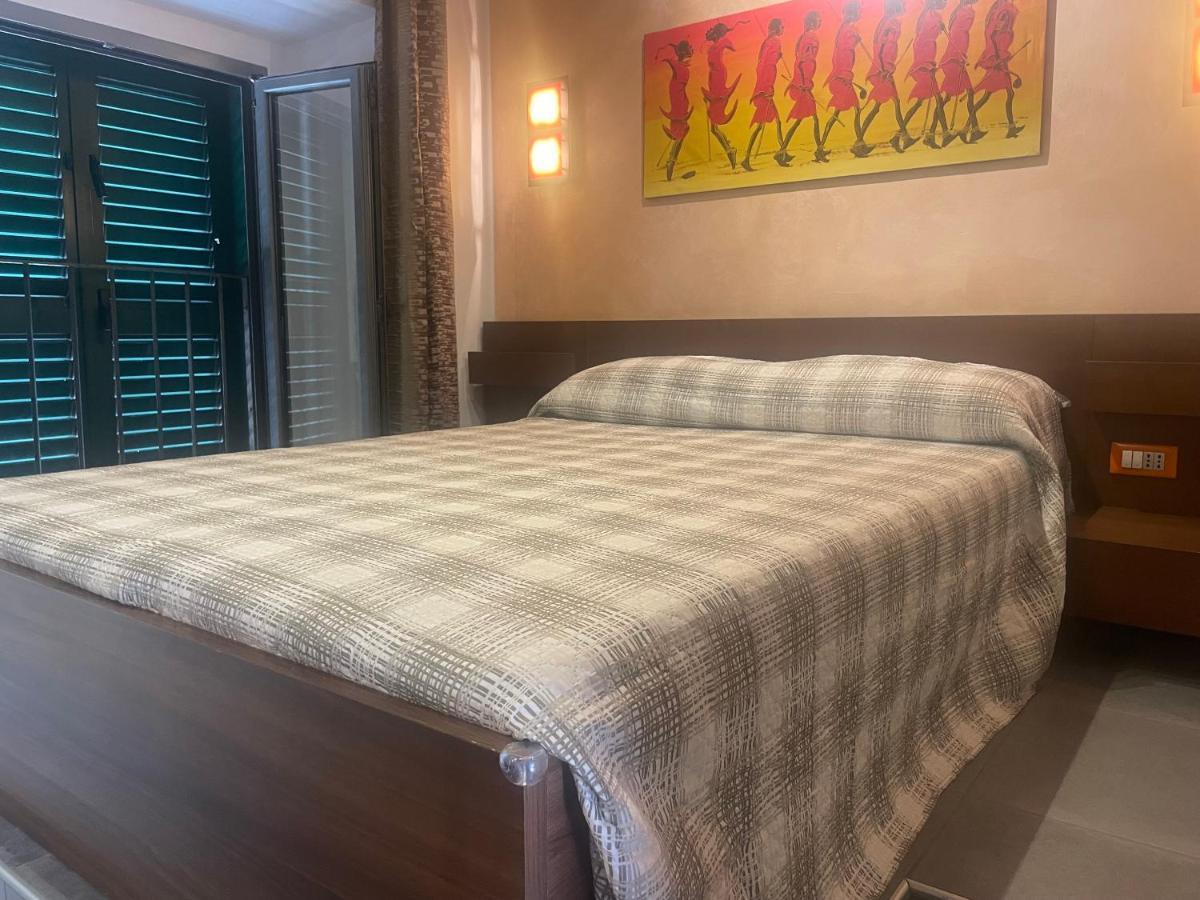 Be Your Home - Grazioso Monolocale Tra Porto E Stazione Civitavecchia Kültér fotó