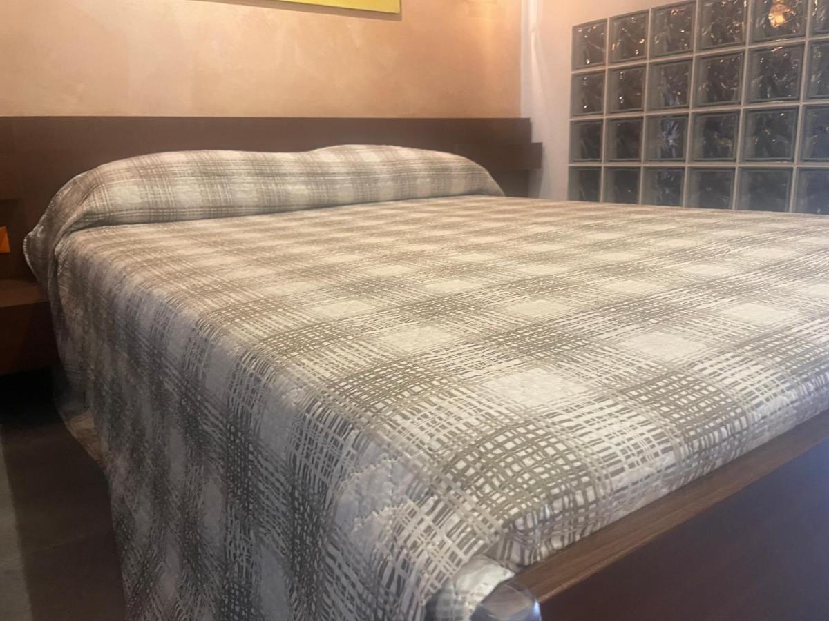 Be Your Home - Grazioso Monolocale Tra Porto E Stazione Civitavecchia Kültér fotó
