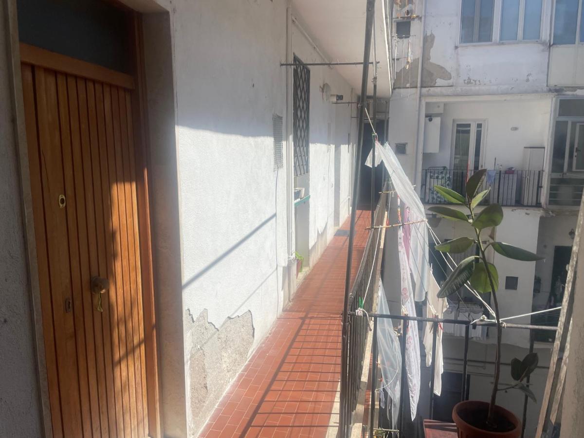 Be Your Home - Grazioso Monolocale Tra Porto E Stazione Civitavecchia Kültér fotó